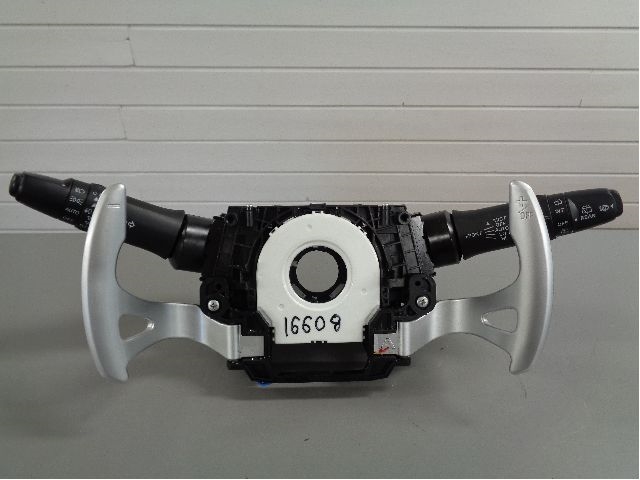Bryter lys til Mitsubishi Outlander, 2015-->> (Type III, Fase 2)  (MITSUBISHI|8600A749)