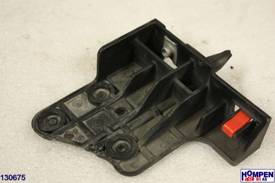 Frontlyktehus til Mitsubishi Outlander 2015-->> (Type III, Fase 2) (MITSUBISHI|8301D022|)