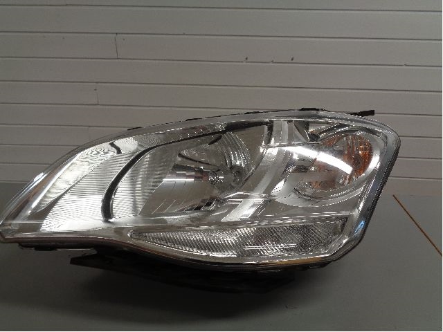 Frontlykt venstre halogen til SsangYong Korando, 2011-2013 (Type III)  (SSANGYONG|)
