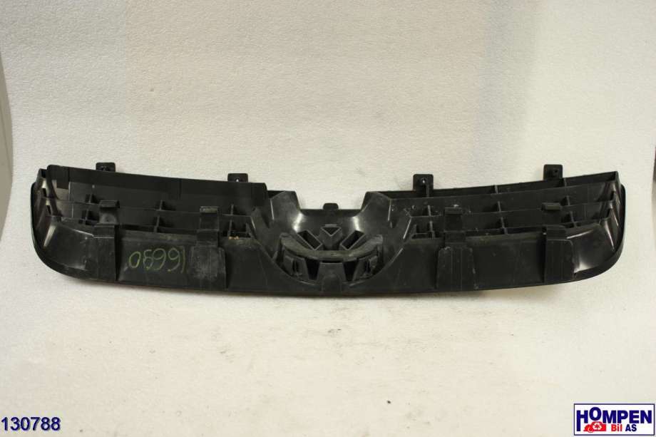Grill til VW Polo 2005-2009 (Type IV, Fase 2)  (VOLKSWAGEN|6Q0853653E|1T0 853 601 A|)