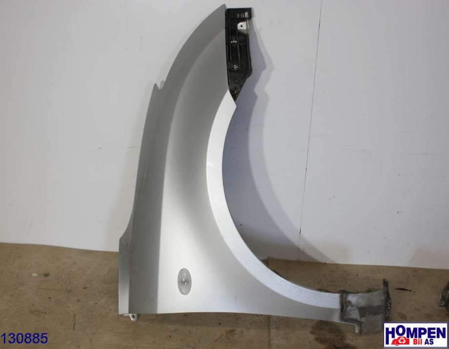 Skjerm høyre foran til Suzuki Swift, 2005-2010  (SUZUKI|57611-63J01)
