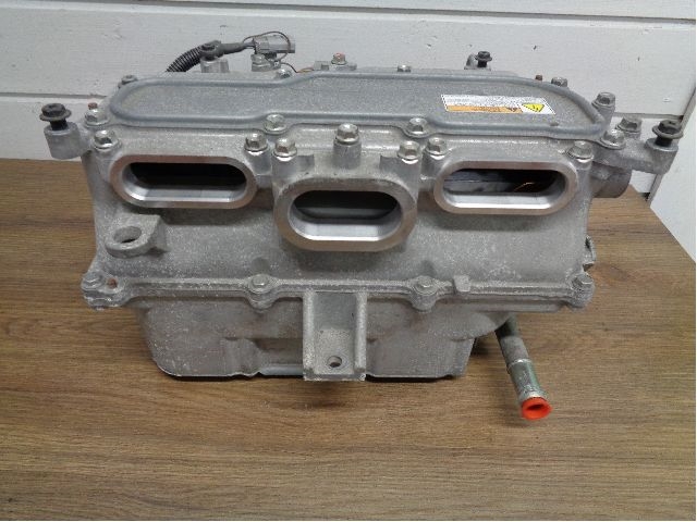 Inverter hybrid til Mitsubishi Outlander 2015-->> (Type III, Fase 2) (MITSUBISHI|9410A164||9410A160)