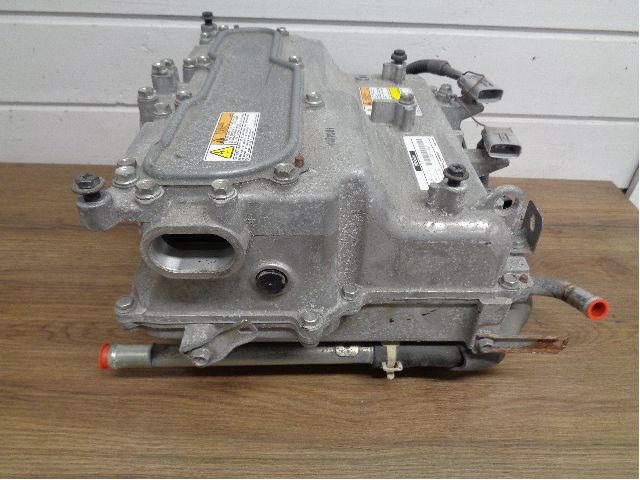 Inverter hybrid til Mitsubishi Outlander 2015-->> (Type III, Fase 2) (MITSUBISHI|9410A164||9410A160)