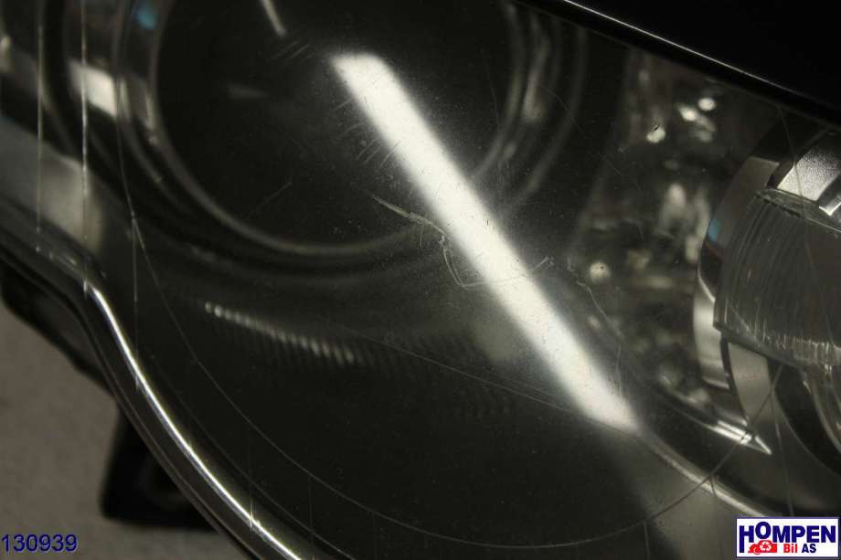 Frontlykt høyre halogen til VW Passat 2005-2010 (B6) (B6) (VOLKSWAGEN|3C0 941 754 K|89315540|3C0 941 752K)