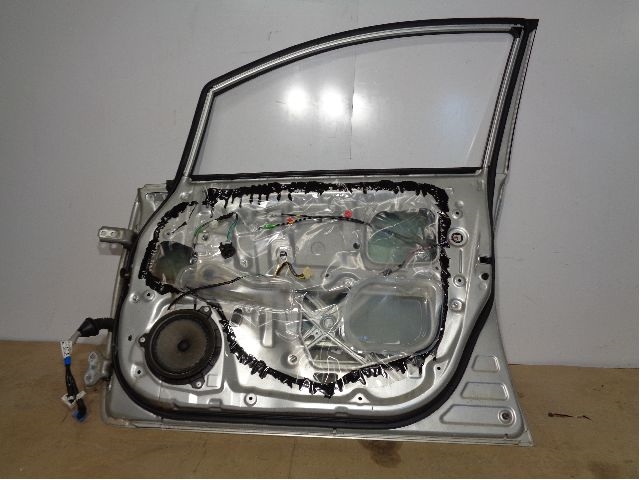 Dør høyre foran til Toyota Auris 2007-2010 (Type I, Fase 1) (TOYOTA|6700102260|)