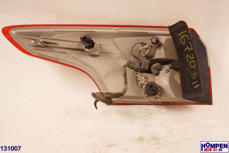 Baklykt høyre til Ford Focus 2011-2014 (Type III, Fase 1)  (FORD|BM51-13404-GG|1785512|)