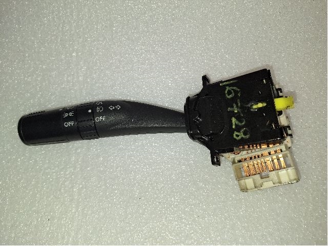 Bryter blink til Subaru Forester, 2008-2013 (Type III) (SUBARU|83115AG151)