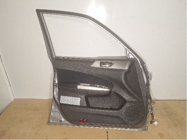 Dør venstre foran til Subaru Forester 2008-2013 (Type III)  (SUBARU|60009SC0319P|)