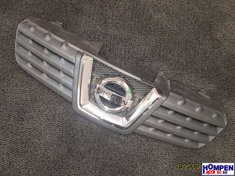 Grill til Nissan Qashqai, 2007-2010 (Type I, Fase 1) (NISSAN|62310JD00B)