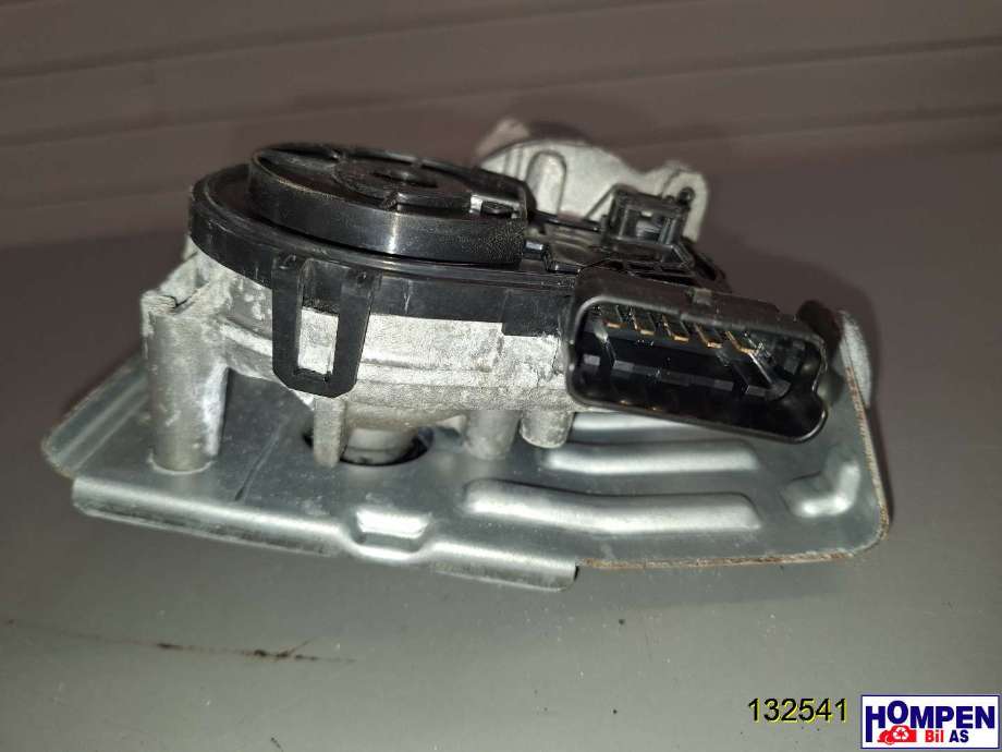 Viskermotor frontrute til Hyundai i30 2017-2020 (Type III) (HYUNDAI|98110F 2000|)