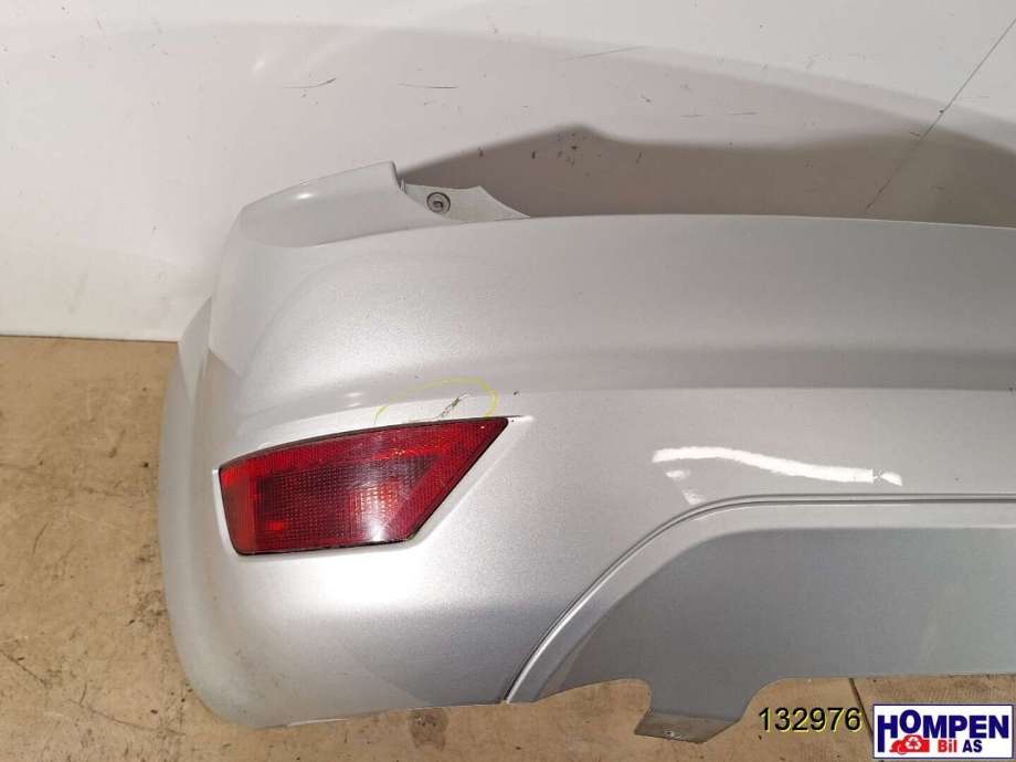 Støtfanger bak til Ford Focus 2008-2010 (Type II, Fase 2)  (FORD|8M51-A17906-BBXWAA|1500402|)