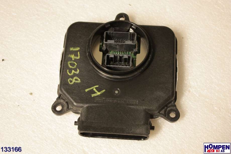 Styreenhet xenon/ballast til Toyota bZ4X 2022-->>  (TOYOTA|8101642C91|8101642C90|31800-723BB)