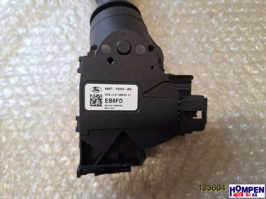 Bryter blink til Ford Fiesta 2013-2017 (Type VI, Fase 2)  (FORD|1682218||8A6T13335AD)