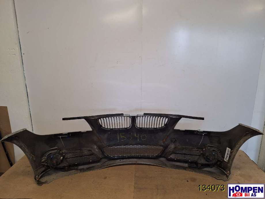 Støtfanger foran til BMW 3-Serie 2005-2011 (E90/E91/E92/E93) (E90/E91/E92/E93) (BMW|51 11 7 204 249|)