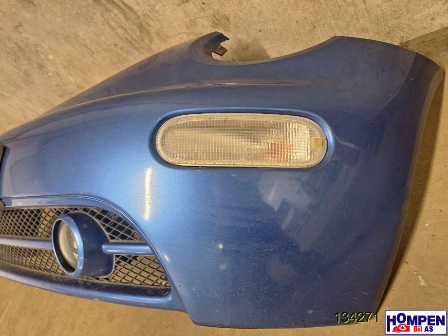 Støtfanger foran til VW Beetle 1998-2010 (Type I)  (VOLKSWAGEN|1C9 807 221|)
