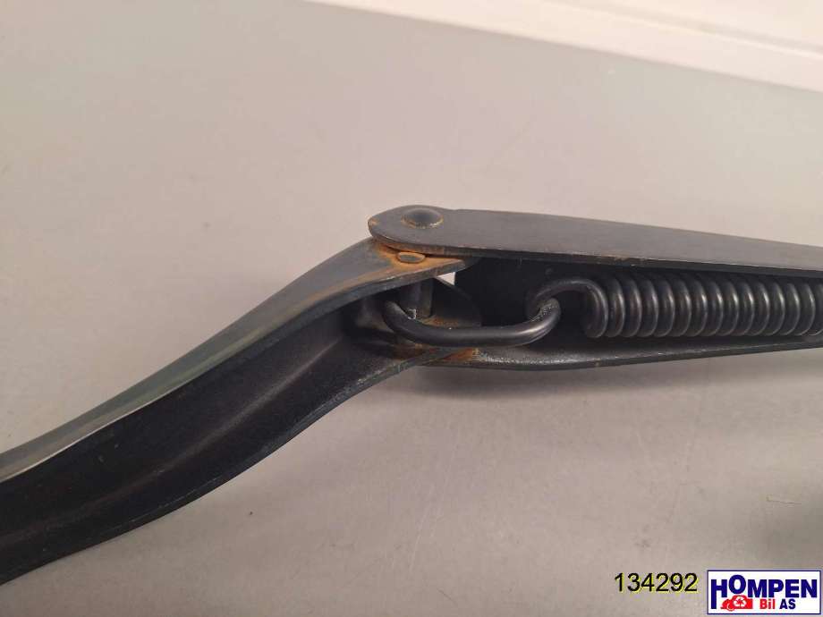Viskerarmer frontrute til Opel Corsa B 1993-2000 (OPEL|90386267 90386266|)