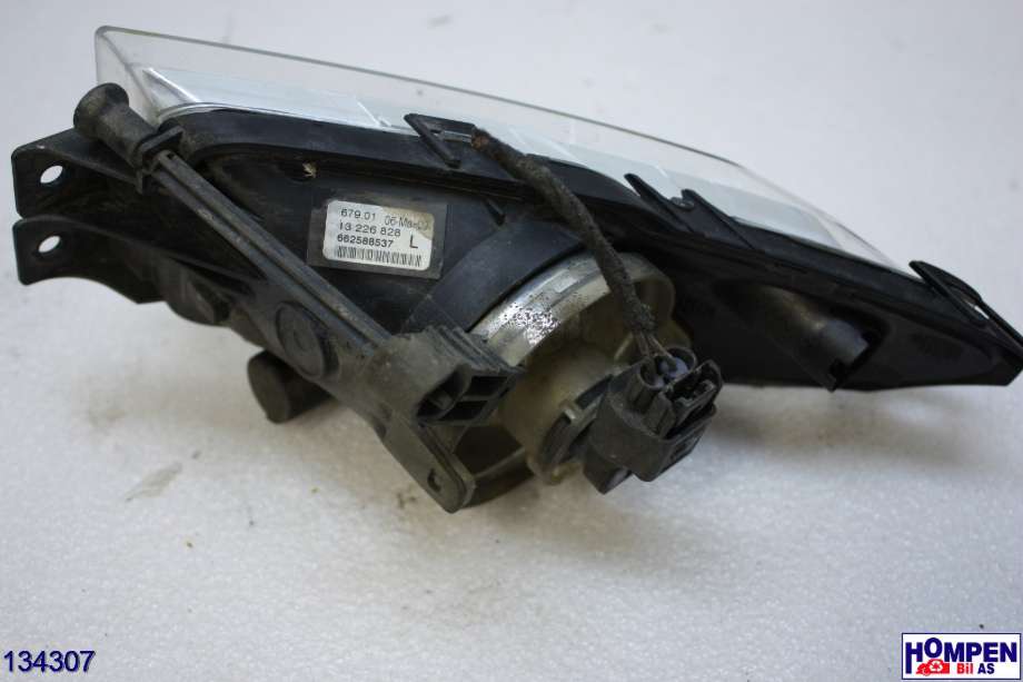 Tåkelykt venstre foran til Opel Insignia A 2009-2014 (OPEL|13 226 828|)
