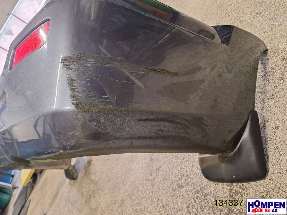 Støtfanger bak til Hyundai Terracan 2002-2007  (HYUNDAI|86611H 1500|)