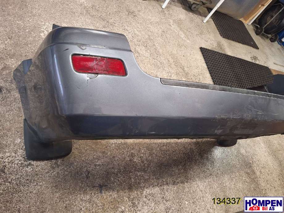 Støtfanger bak til Hyundai Terracan 2002-2007  (HYUNDAI|86611H 1500|)