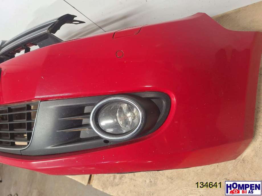 Støtfanger foran til VW Golf VI 2008-2012  (VOLKSWAGEN|5K0 807 217 BQ|)