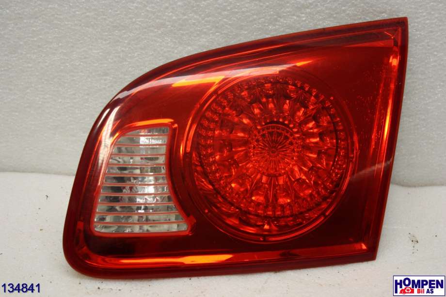 Baklykt høyre indre til Hyundai Santa Fe, 2006-2009 (Type II, Fase 1)  (HYUNDAI|92406 2B040)