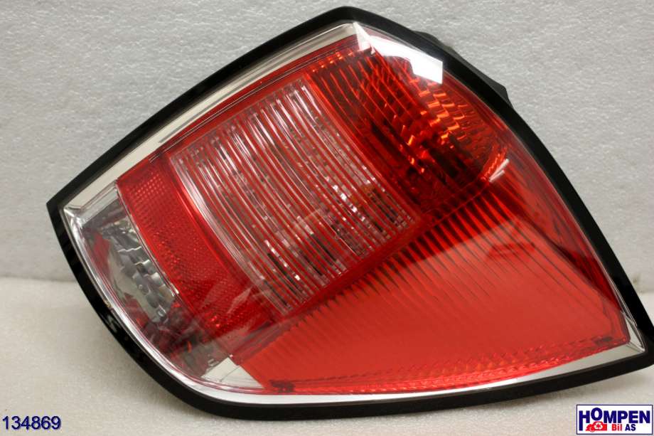 Baklykt høyre til Opel Astra H, 2004-2009 (OPEL|93186477)