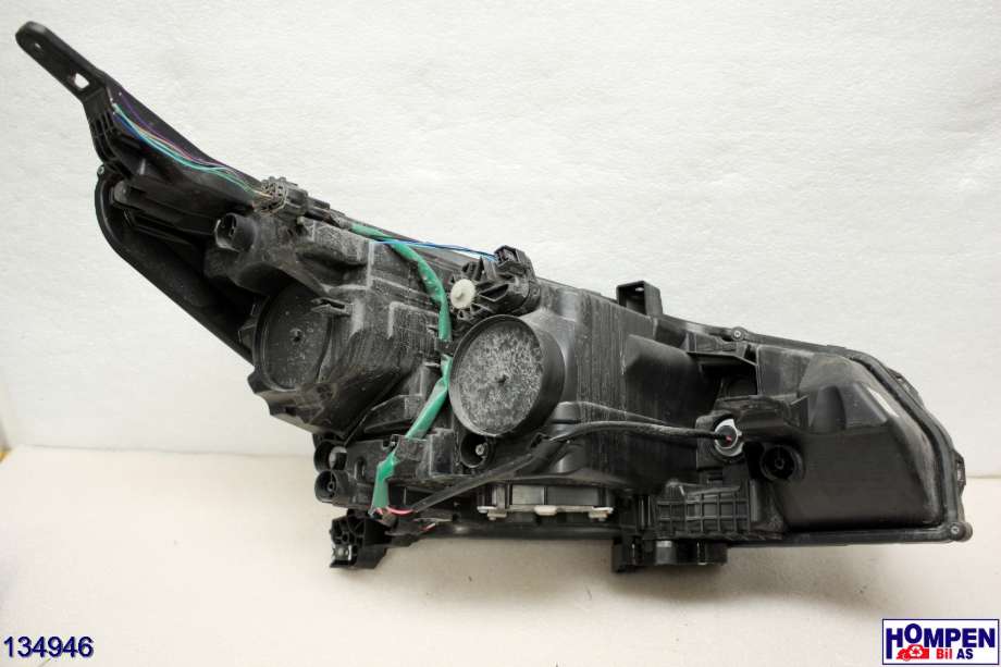 Frontlykt venstre halogen til Nissan Leaf 2018-->> (Type II)  (NISSAN|260605SH5B|260605SH5A|A1S062-0000)