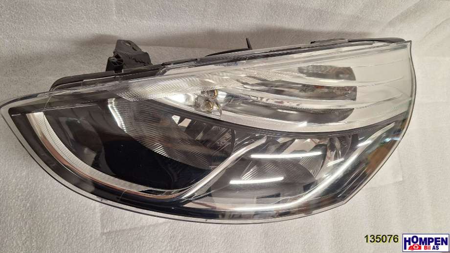 Frontlykt venstre halogen til Renault Clio 2012-2016 (Type IV, Fase 1)  (260601850R|)