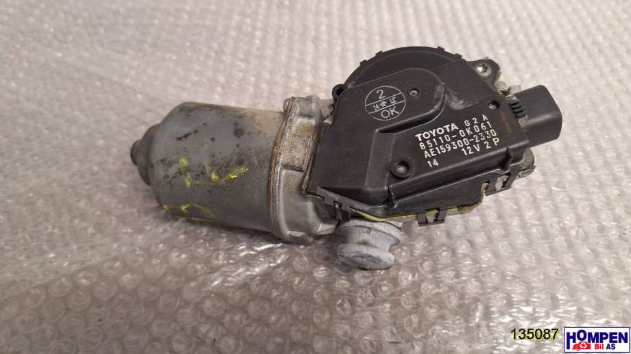Viskermotor frontrute til Toyota Hilux, 2012-2016  (851100K060)