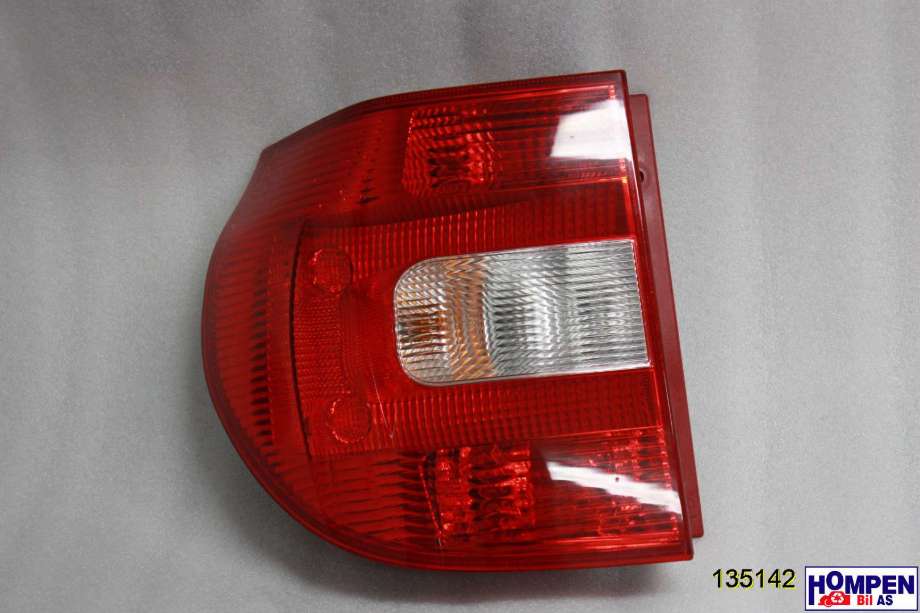 Baklykt venstre til Škoda Yeti 2009-2013 (Fase 1)  (SKODA|5L0945111|)
