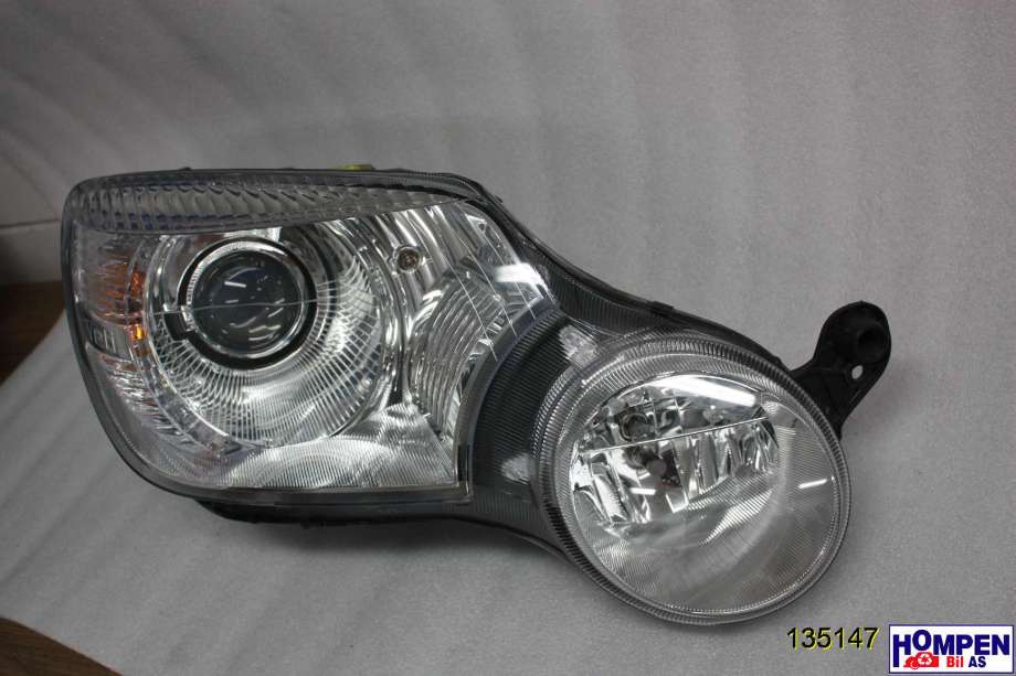 Frontlykt høyre halogen til Škoda Yeti, 2009-2013 (Fase 1) (SKODA|5L1 941 018 C)