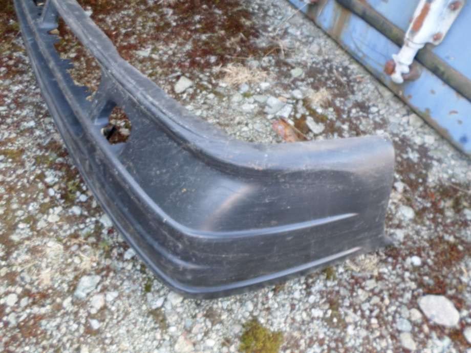 Støtfanger foran til Mazda 323 1990-1994  (MAZDA|BS0750031|)