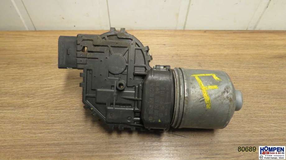Viskermotor frontrute til VW Passat, 2001-2005 (B5,3BG) (B5,3BG) (VOLKSWAGEN|3B1955113D)