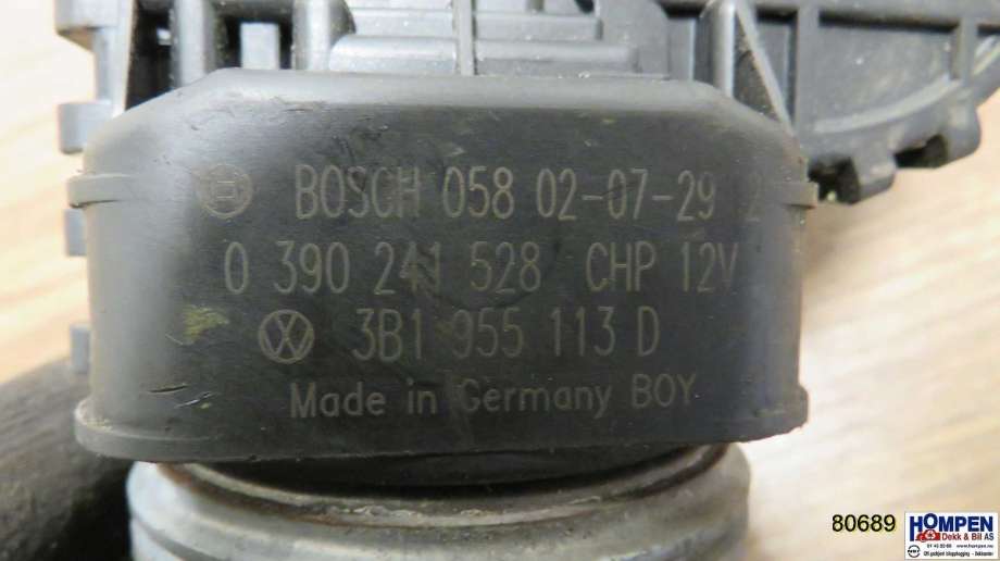 Viskermotor frontrute til VW Passat 2001-2005 (B5,3BG) (B5,3BG) (VOLKSWAGEN|3B1955113D|0390241528|)