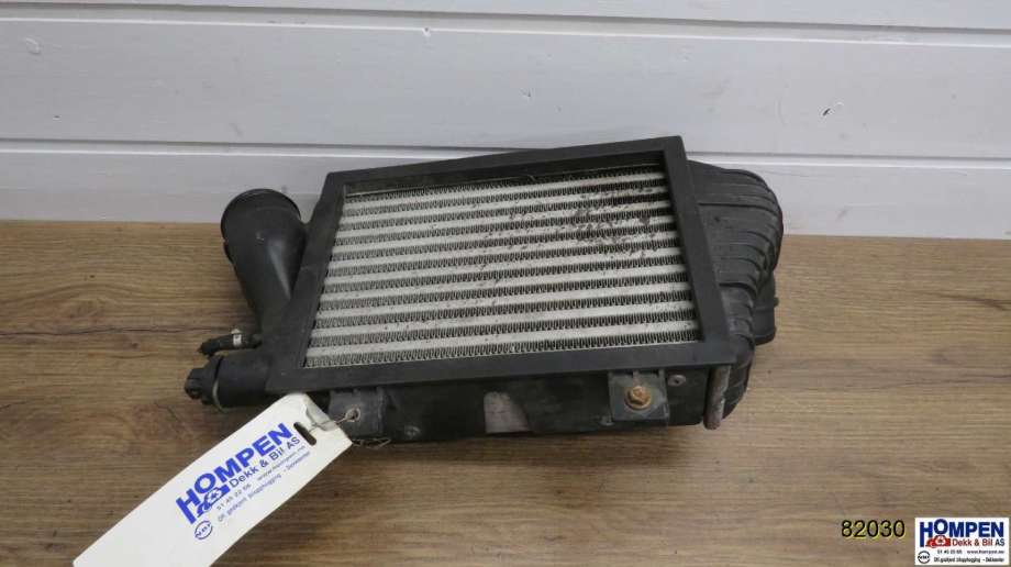 Intercooler til VW Transporter / Caravelle 1990-2003 (T4) (T4) (VW|701145805A|)