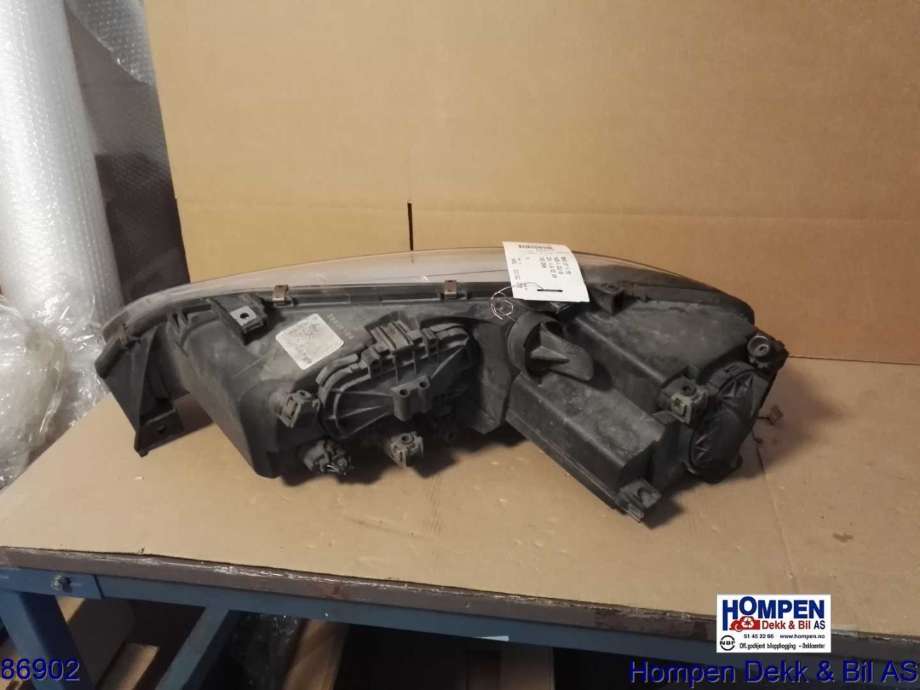 Frontlykt høyre halogen til Mazda 6 2002-2008 (Type I) (MAZDA|GJ6R510K0E|)