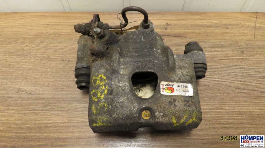 Bremsecaliper venstre foran til Mitsubishi L200 1990-1996 (Type II) (MITSUBISHI|MB534320|473048|)