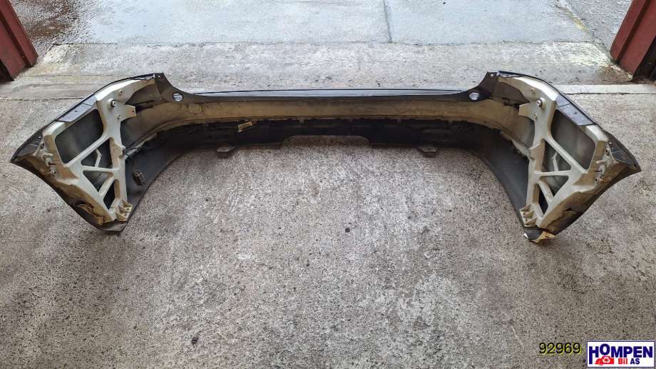 Støtfanger bak til Ford Focus 2004-2007 (Type II, Fase 1) (FORD|1356469|)