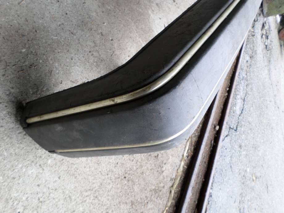 Støtfanger bak til VW Passat 1985-1988  