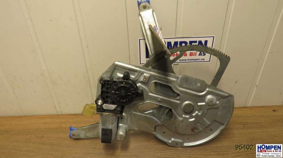 Ruteheis høyre til Volvo S60, 2000-2004 (Type I, Fase 1) (VOLVO|30784579)