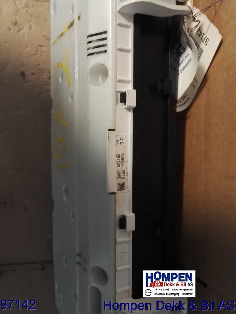 Instrumentpanel til Toyota Corolla 2002-2007  (TOYOTA|8380012E10|2574206300|)