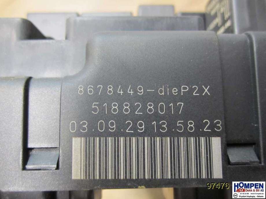 Sikringsboks til Volvo V70 2000-2004 (Type II, Fase 1)  (VOLVO|8678449|)