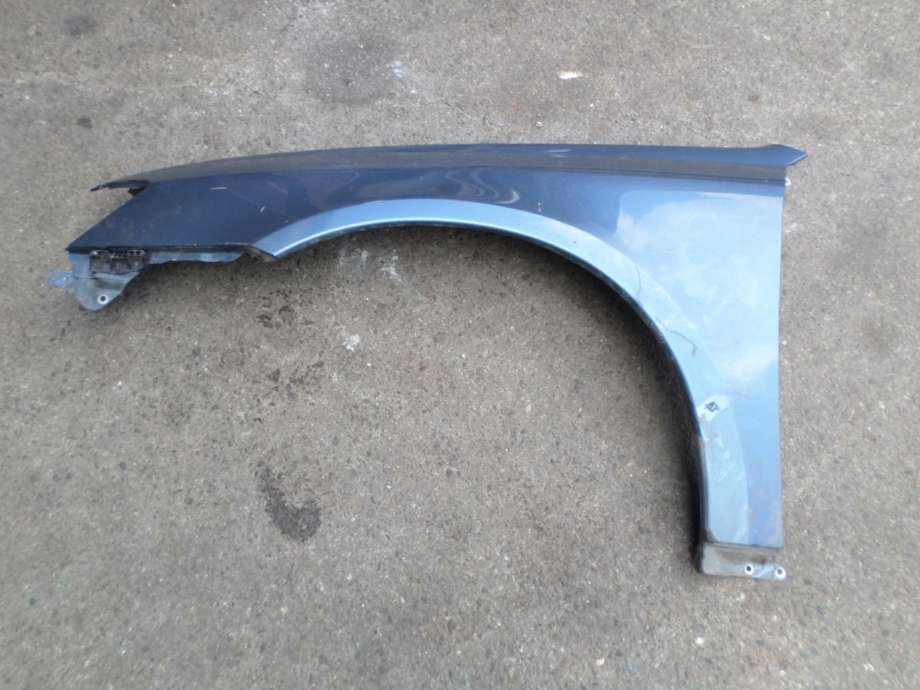 Skjerm venstre foran til Subaru Legacy, 2003-2007 (Type IV, Fase 1)  (SUBARU|57120AG0109P)
