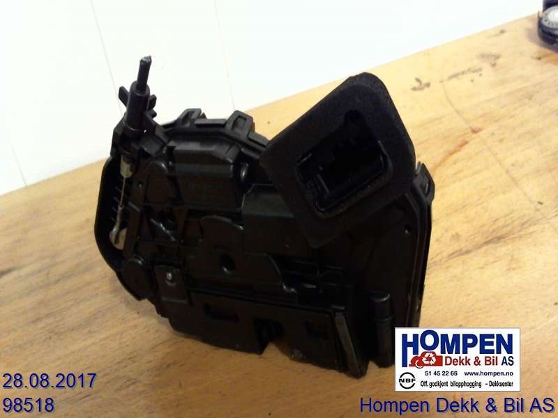 Låsekasse høyre foran til VW Caddy 2010-2015 (Type III, Fase 2) (VW|5TB837016A|)