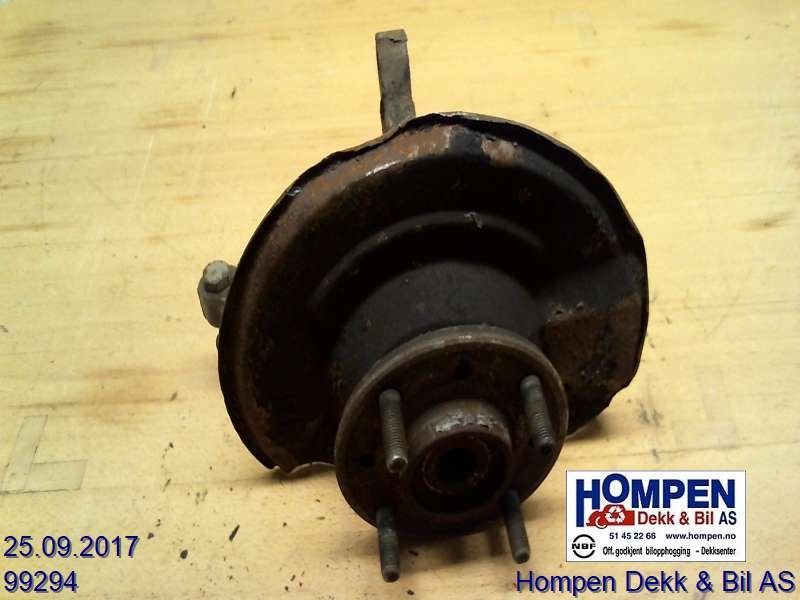 Hjulspindel venstre foran til Volvo V40 / S40 1994-2000 (Type I, Fase 1) (VOLVO|30871261|)