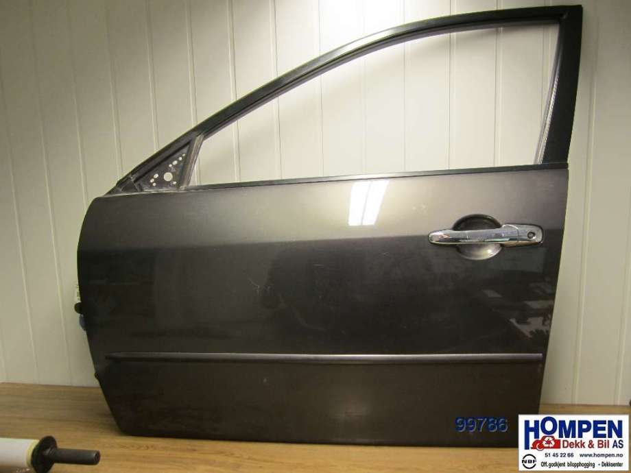 Dør venstre foran til Mazda 6 2002-2008 (Type I) (MAZDA|GJYA5902XP|)