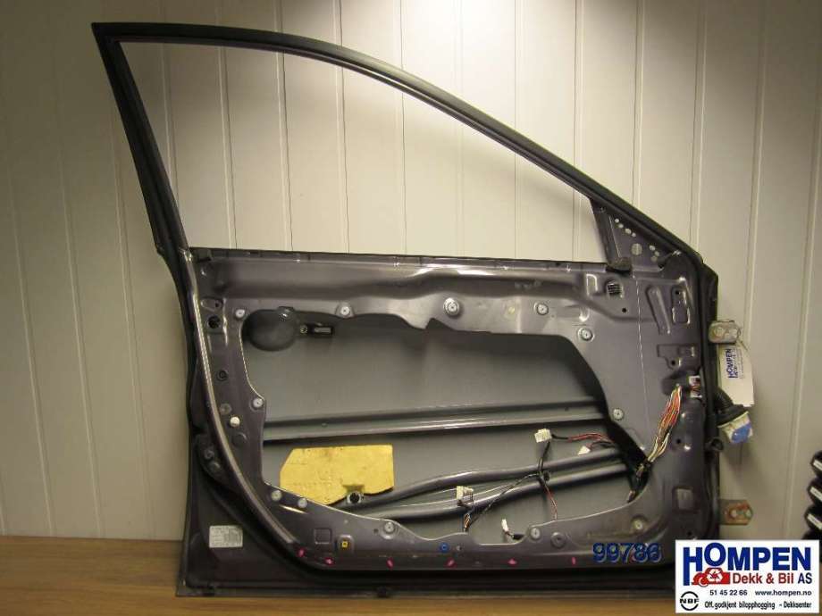 Dør venstre foran til Mazda 6 2002-2008 (Type I) (MAZDA|GJYA5902XP|)
