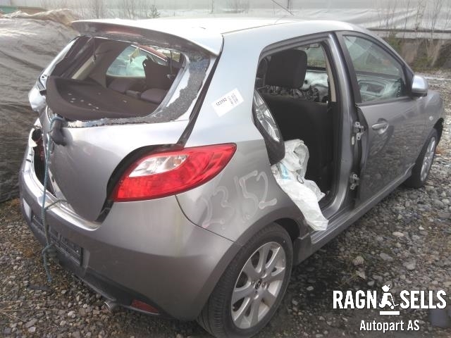 Mazda 2 2011-2014 (Type II, Fase 2) , Motorkode: ZJ-VE, Girkassekode: 