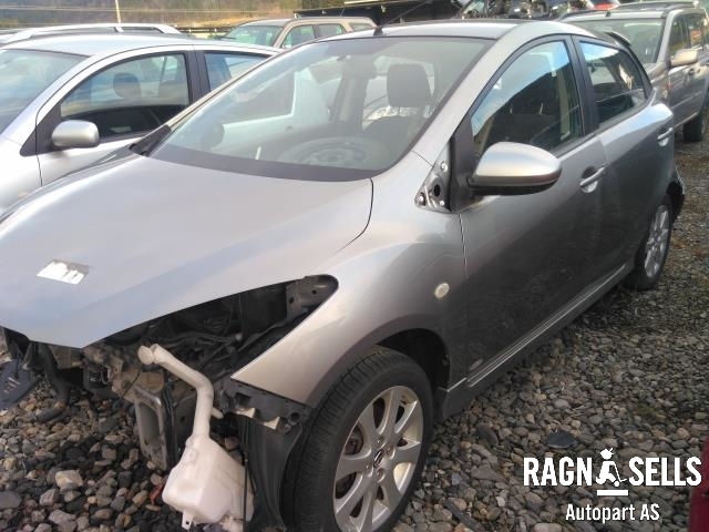 Mazda 2 2011-2014 (Type II, Fase 2) , Motorkode: ZJ-VE, Girkassekode: 