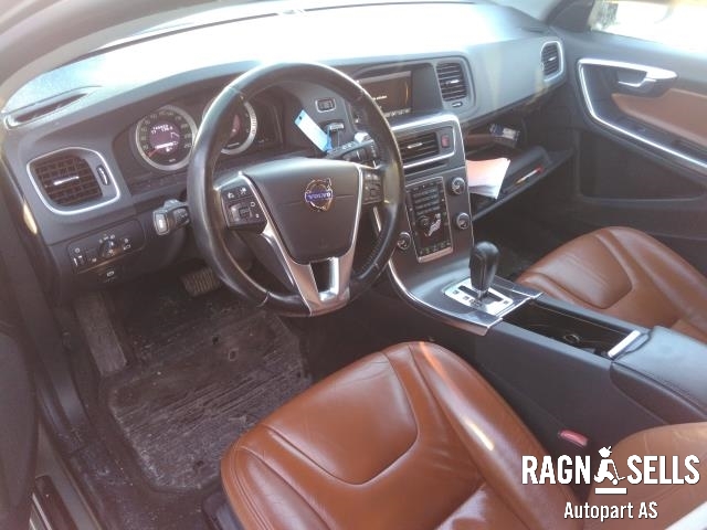 Volvo V60 2010-2013 (Type I, Fase 1) , Motorkode: D5204T2, Girkassekode: TF-80SC